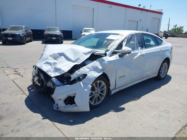 Auction sale of the 2019 Ford Fusion Hybrid Se, vin: 3FA6P0LU8KR262930, lot number: 42974014