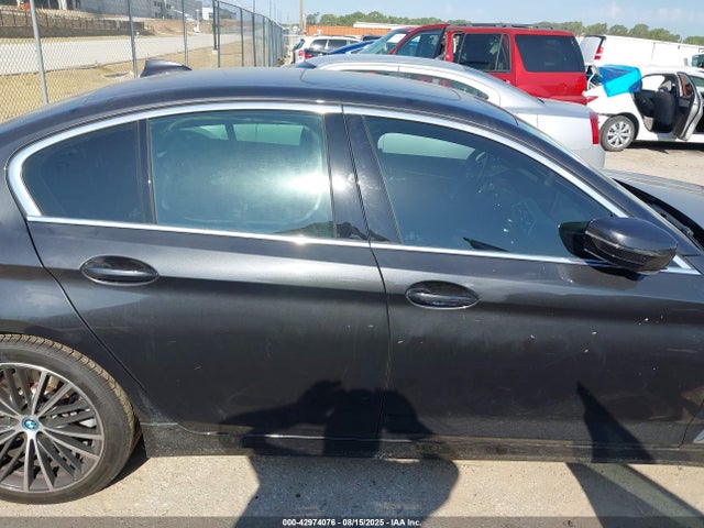 WBA33AG03PCL21827 BMW 530e