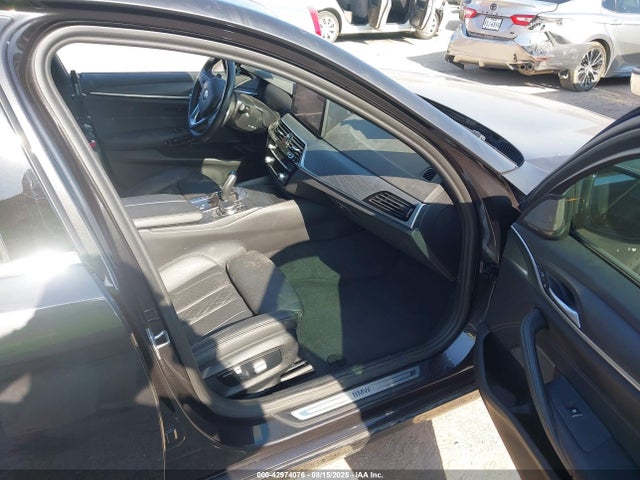 WBA33AG03PCL21827 BMW 530e