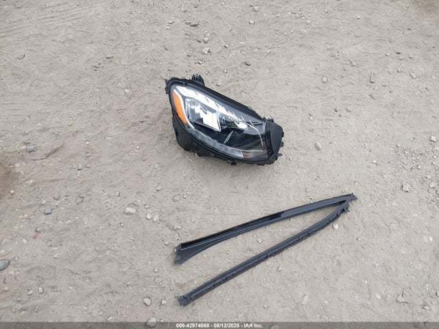 WDC0G4KB3JV060628 Mercedes-Benz m274