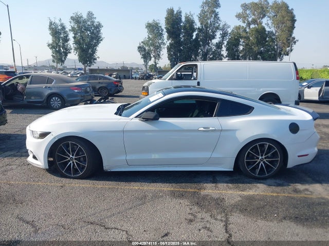 Ford 2.3l 4v premium fuel 2017 1FA6P8TH8H5344749 Image 14