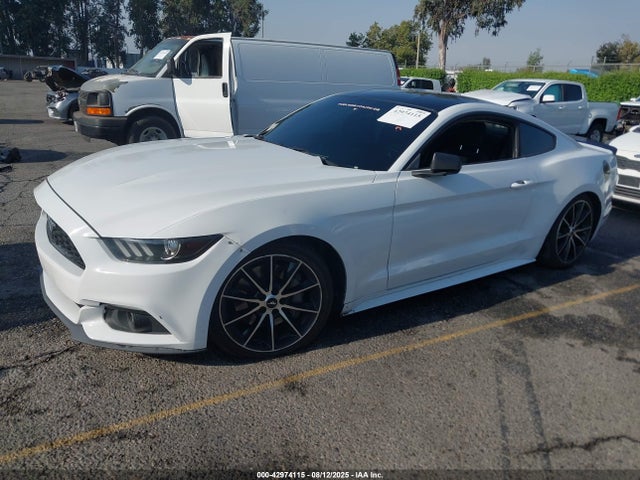 Ford 2.3l 4v premium fuel 2017 1FA6P8TH8H5344749 Image 2
