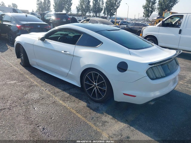Ford 2.3l 4v premium fuel 2017 1FA6P8TH8H5344749 Image 3