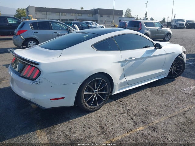 Ford 2.3l 4v premium fuel 2017 1FA6P8TH8H5344749 Image 4