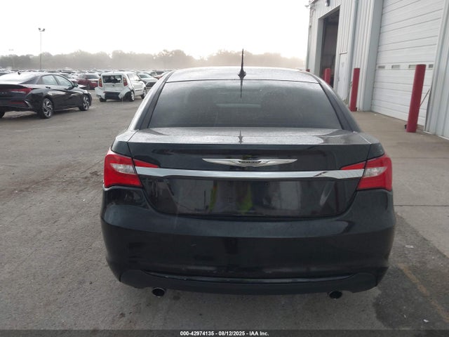 1C3CCBCG6EN135586 Chrysler 200