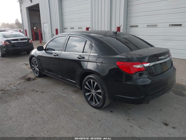 1C3CCBCG6EN135586 Chrysler 200