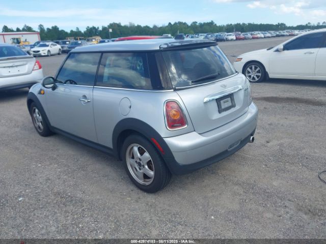 2008 MINI COOPER WMWMF33518TT64654 Photo 2
