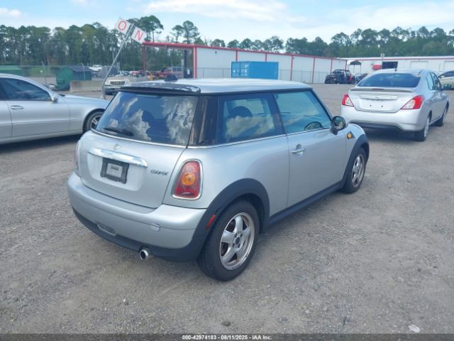 2008 MINI COOPER WMWMF33518TT64654 Photo 3