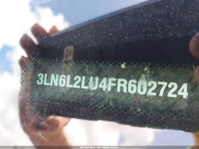 Lincoln 2015 2015 3LN6L2LU4FR602724 Image 9