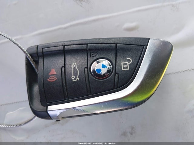WBXHU7C36J5L07198 BMW X1