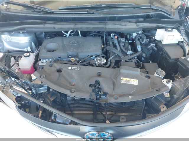 5TDYRKEC0RS211197 Toyota a25a-fxs