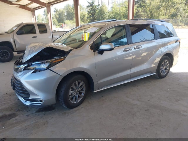 5TDYRKEC0RS211197 Toyota a25a-fxs