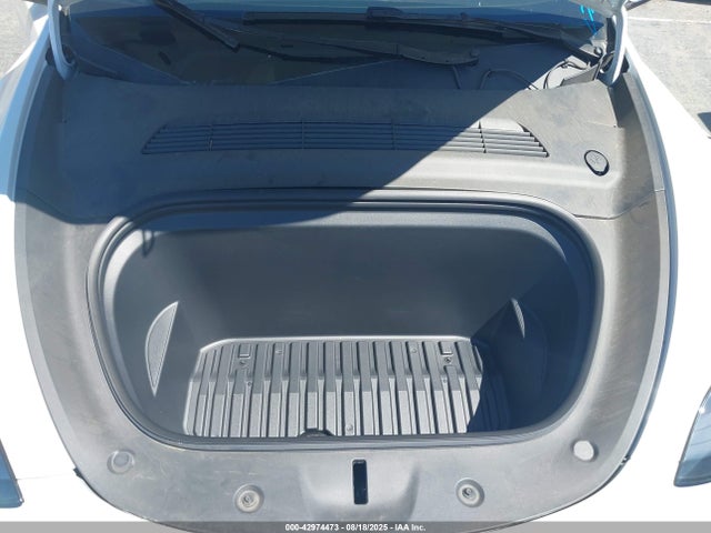 2024 TESLA MODEL Y 7SAYGDED3RF158514 Photo 9