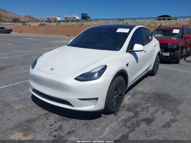 2024 TESLA MODEL Y 7SAYGDED3RF158514 Photo 1