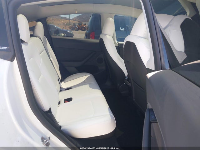 2024 TESLA MODEL Y 7SAYGDED3RF158514 Photo 7