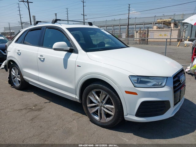 2018 AUDI Q3 WA1ECCFS2JR015193 Photo 0