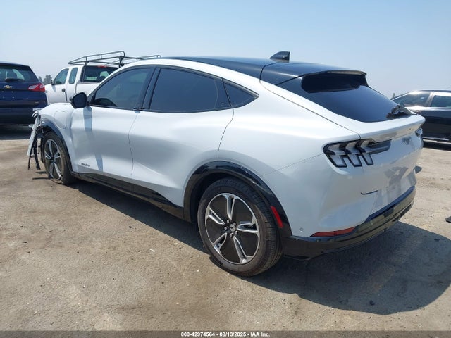 Ford 2023 2023 3FMTK3R49PMA80030 Image 3