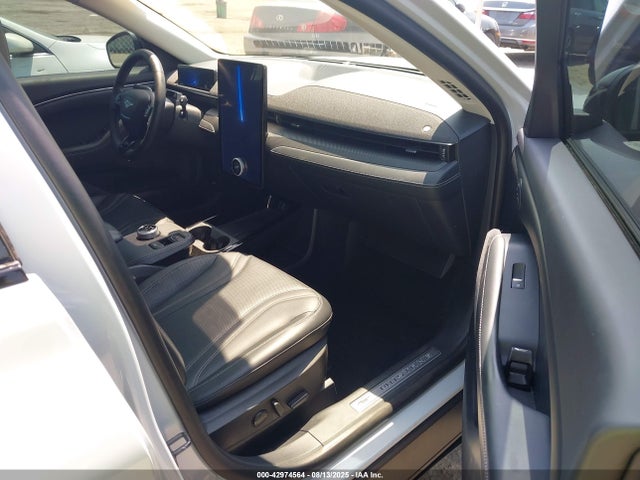 Ford 2023 2023 3FMTK3R49PMA80030 Image 5
