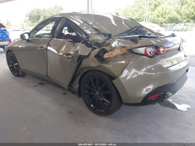 2024 MAZDA MAZDA3 HATCHBACK JM1BPBYY1R1713507 Photo 2