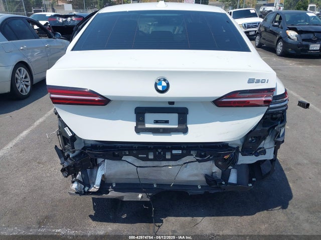 WBA43FJ0XRCP97036 BMW 530I