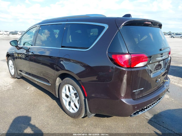 Chrysler Pacifica 2017 2C4RC1EG9HR805068 Image 3