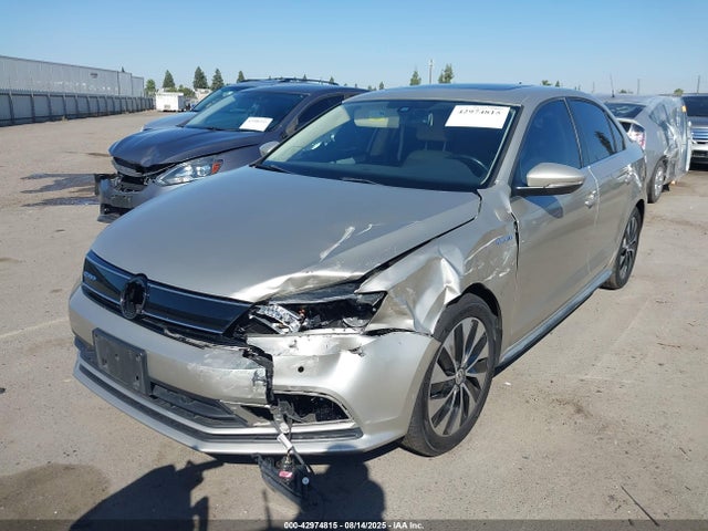 Volkswagen 2016 2016 3VW637AJ2GM239782 Image 2
