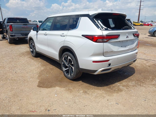 2023 MITSUBISHI OUTLANDER JA4J4UA8XPZ024892 Photo 2