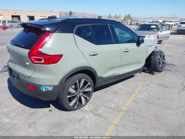 2021 VOLVO XC40 RECHARGE PURE ELECTRIC YV4ED3UR5M2583564 Photo 3
