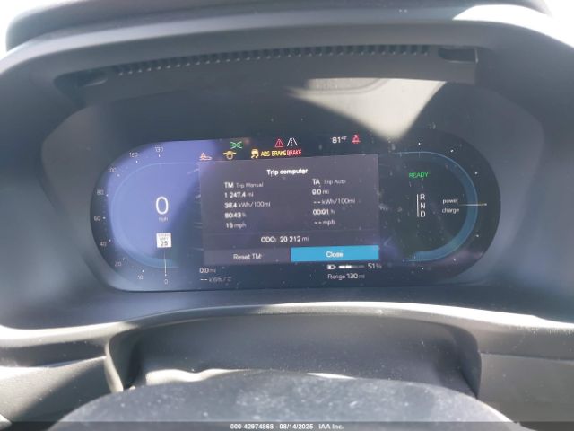 2021 VOLVO XC40 RECHARGE PURE ELECTRIC YV4ED3UR5M2583564 Photo 6