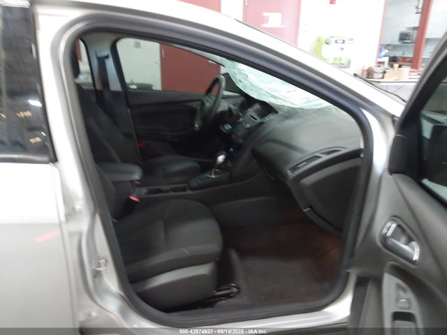 Ford 2.0l gdi 2017 1FADP3F23HL314300 Image 5