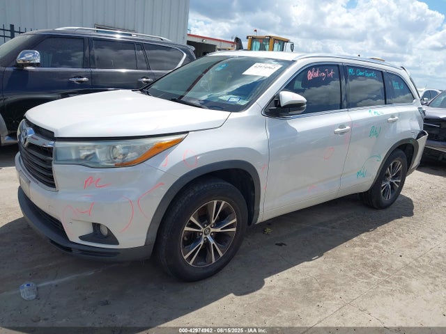 5TDKKRFH3GS149871 Toyota 2gr-fe
