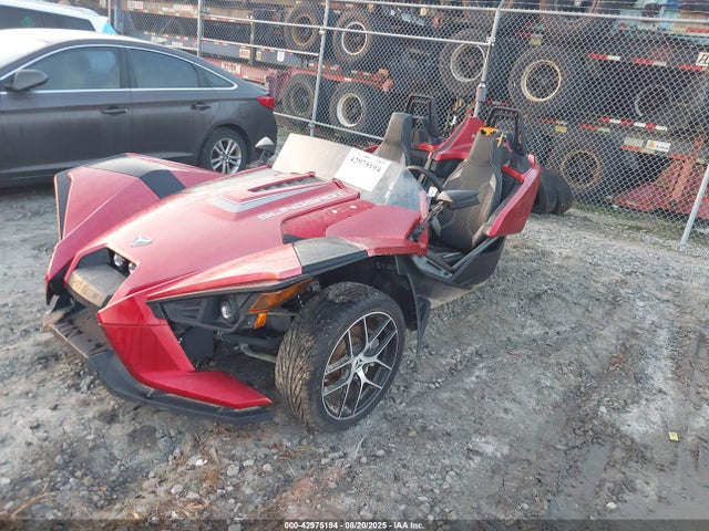 57XAAPFA6H8121176 Polaris Slingshot