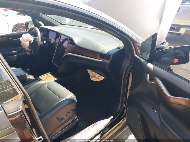 2019 TESLA MODEL X 5YJXCAE26KF155789 Photo 4