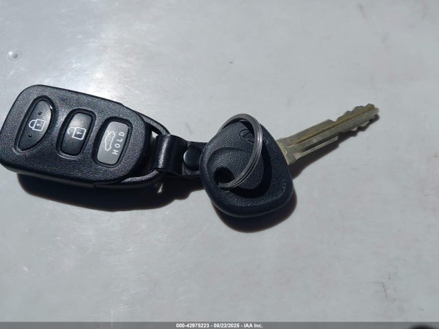 KMHD74LF4HU164517 Hyundai Elantra