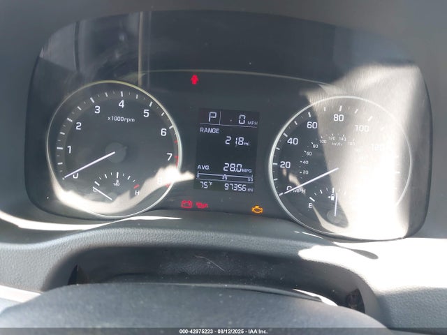 KMHD74LF4HU164517 Hyundai Elantra