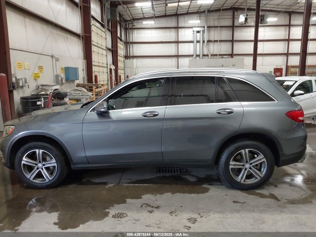 WDC0G4KB4HF145014 Mercedes-Benz m274