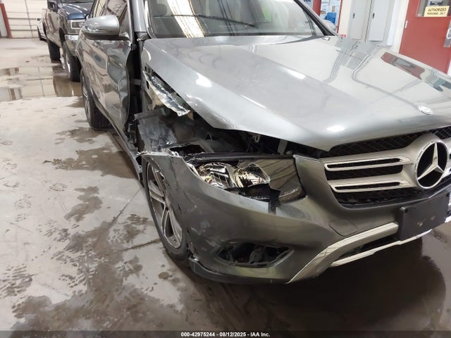 WDC0G4KB4HF145014 Mercedes-Benz m274