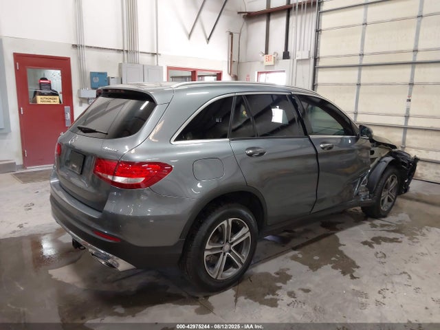 WDC0G4KB4HF145014 Mercedes-Benz m274