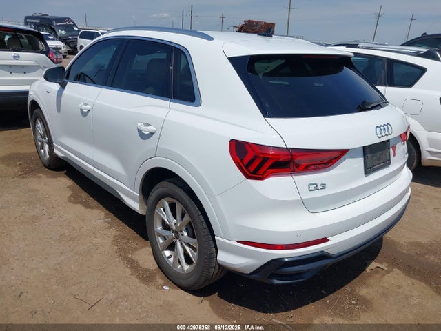 2021 AUDI Q3 WA1DECF35M1050229 Photo 2