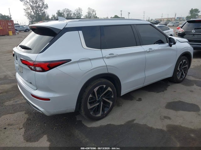 2022 MITSUBISHI OUTLANDER JA4J3VA83NZ071364 Photo 3