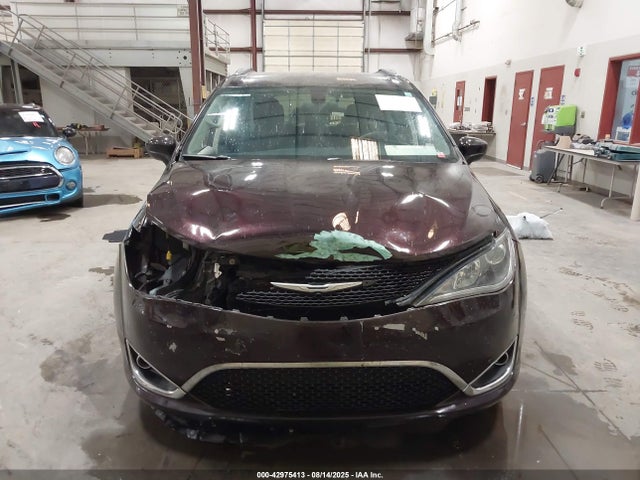 Chrysler Pacifica 2018 2C4RC1CG2JR274207 Image 12