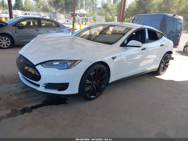 2015 TESLA MODEL S 5YJSA1H2XFFP76339 Photo 1