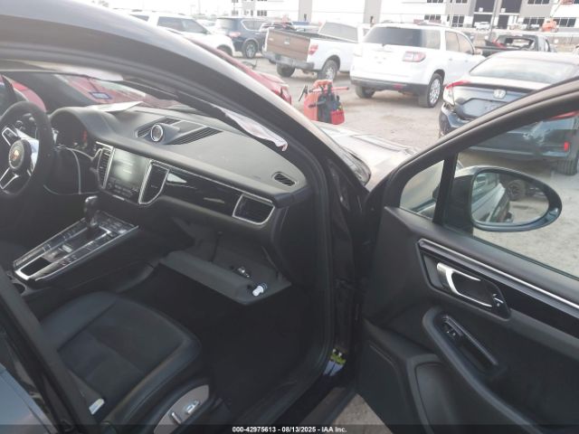 2018 PORSCHE MACAN WP1AA2A55JLB18910 Photo 4