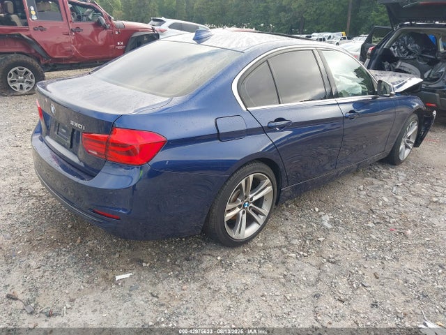 42975633 :رقم المزاد ، WBA8B9C52HK676326 vin ، 2017 Bmw 330i مزاد بيع