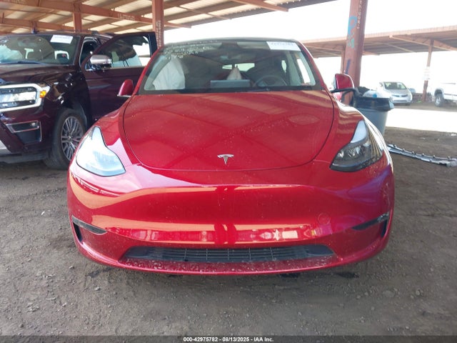 Tesla Model Y 2025 7SAYGDEE2SF265178 Image 12