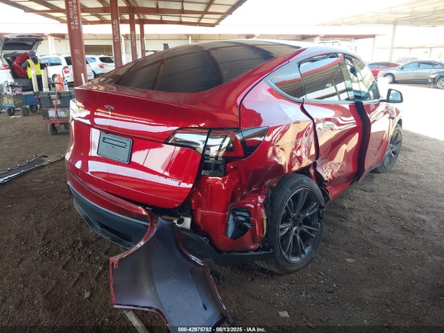 2025 TESLA MODEL Y 7SAYGDEE2SF265178 Photo 3