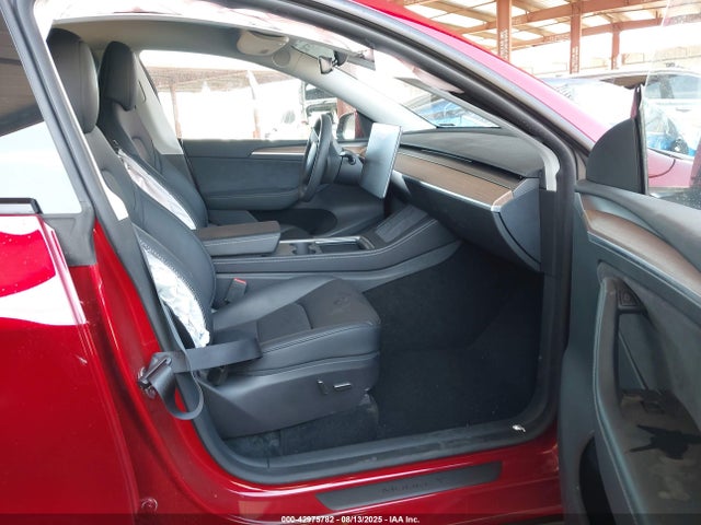 2025 TESLA MODEL Y 7SAYGDEE2SF265178 Photo 4