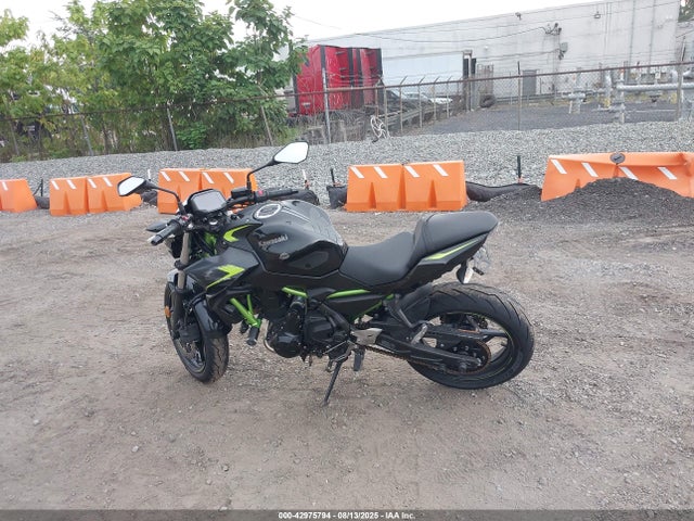 ML5EREL11NDA48083 Kawasaki 2022