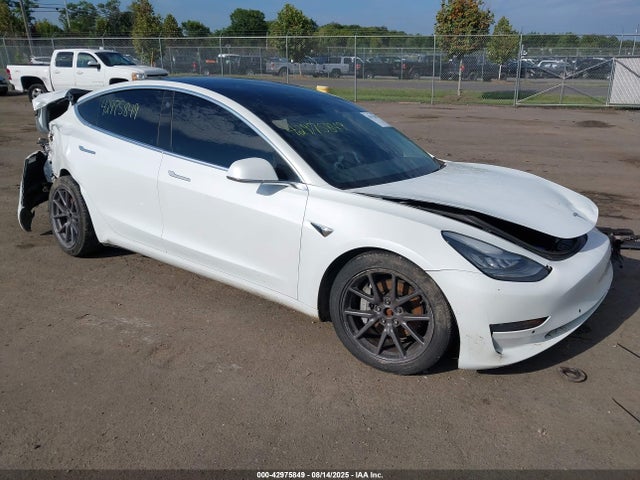 2019 TESLA MODEL 3 5YJ3E1EB2KF510594 Photo 0