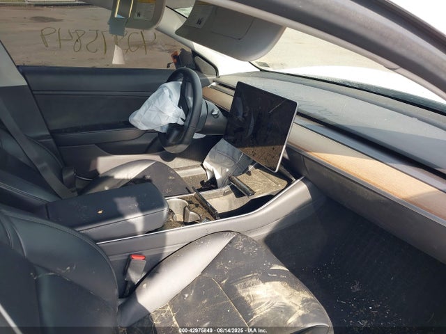 2019 TESLA MODEL 3 5YJ3E1EB2KF510594 Photo 4